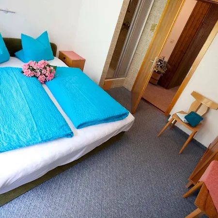 Berggasthaus Hermine Madau *