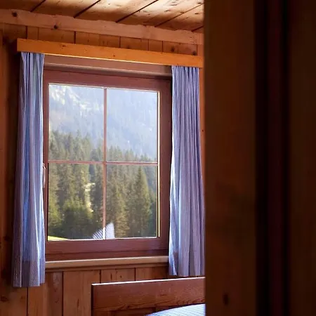 Berggasthaus Hermine Madau * Zams