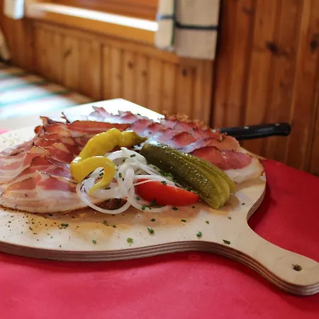 Πανδοχείο Berggasthaus Hermine Madau Zams