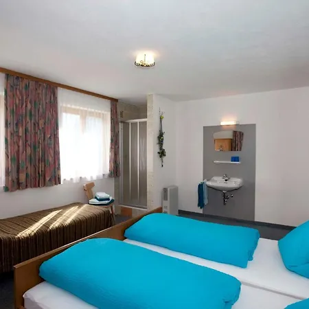 Berggasthaus Hermine Madau * Zams