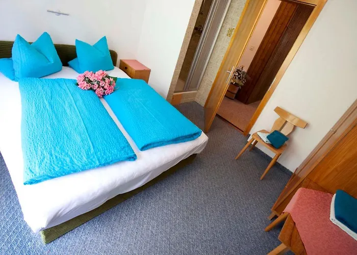 Berggasthaus Hermine Madau *